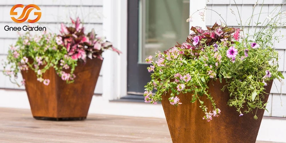 Corten Steel small plant pots Corten Steel small plant pots