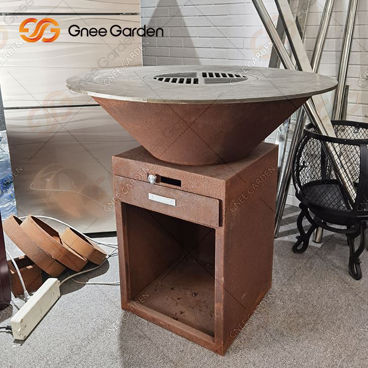 BBQ Cruach Corten Ardchaighdeáin Le Gril Miotail Do Chóisir Baile & Cuideachta